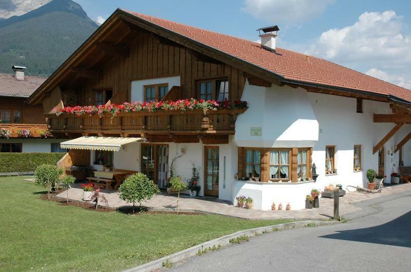 Haus Guem Apartment Ehrwald Luaran gambar
